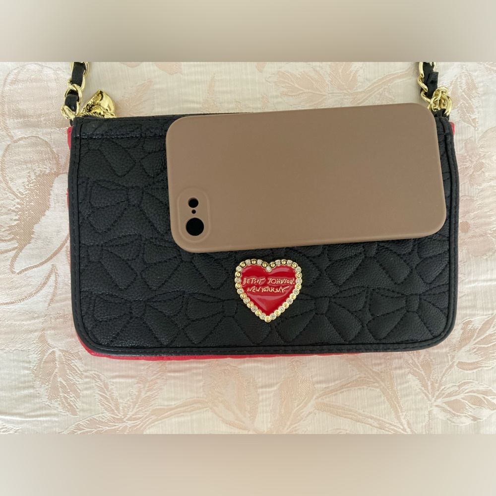 Betsy Johnson Crossbody - Picture 2 of 5